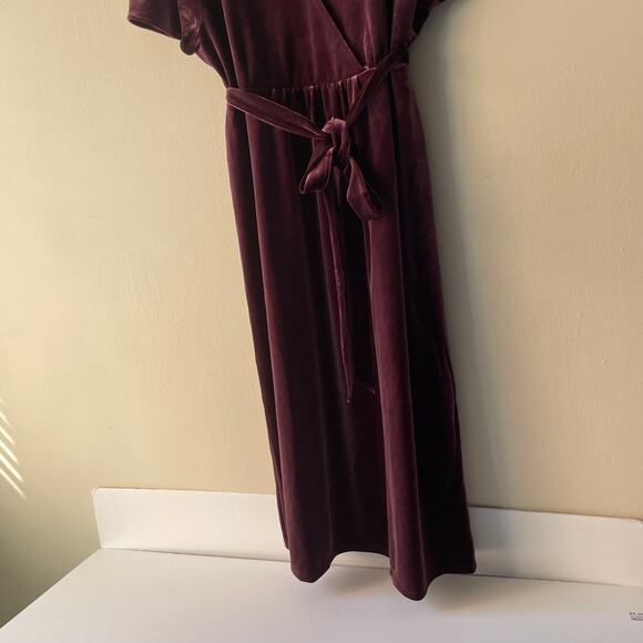 GAP Maternity Burgundy Wrap Top Velvet Maternity Dress w Fabric Belt - L (NWT) - Picture 6 of 10